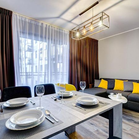 Dom & House - Apartments Nowa Motlawa Гданск Екстериор снимка