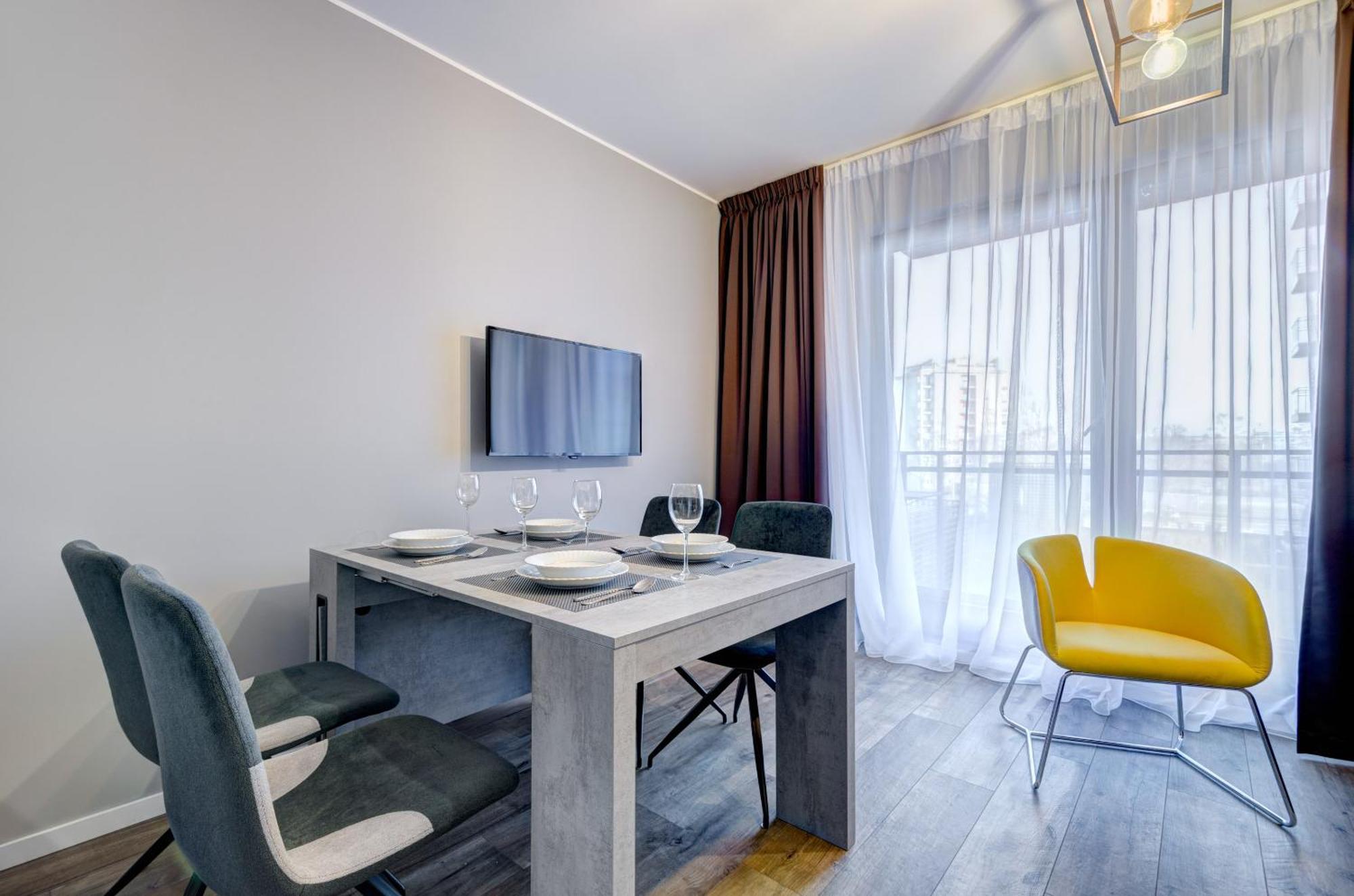 Dom & House - Apartments Nowa Motlawa Гданск Екстериор снимка